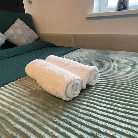 #4 Tgha Luxury One Bedroom Apartment In Athlone Esterno foto