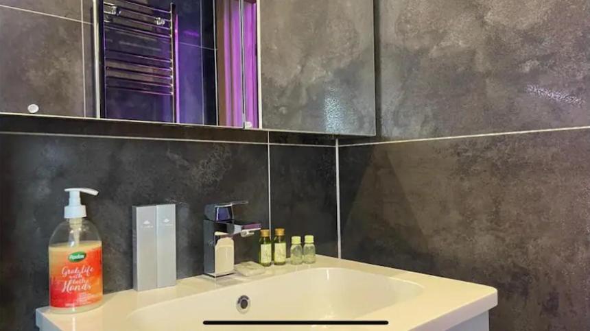 #4 Tgha Luxury One Bedroom Apartment In Athlone Esterno foto